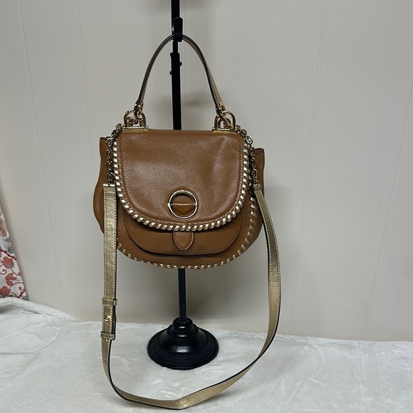 MICHAEL KORS ISADORE ALL LEATHER BROWN & GOLD MESSENGER/CROSSBODY - Picture 1 of 16